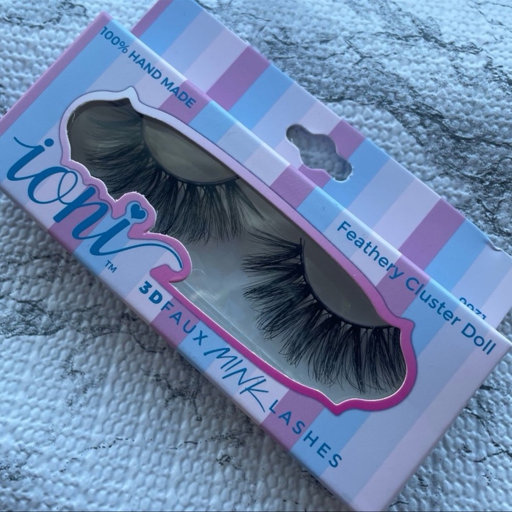 Ioni Lashes